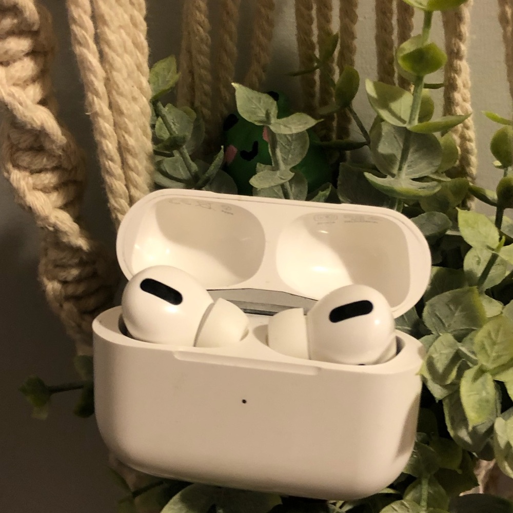 airpods pro